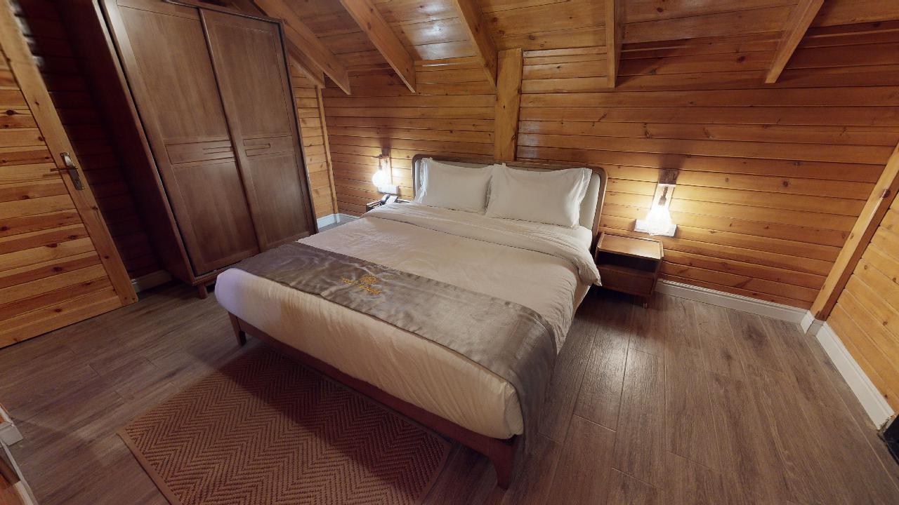 Elegant Chalet with Pool | 783 Bedroom