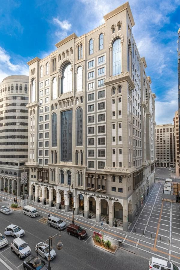 Millennium Al Aqeeq Hotel