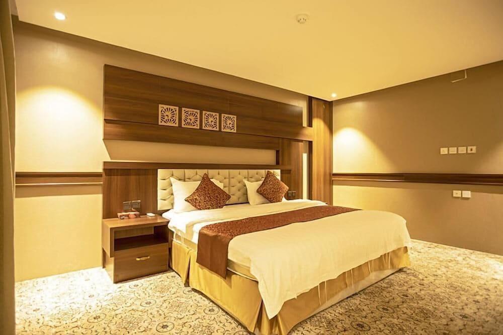 Al Muteb Suites Al Qassim - Room