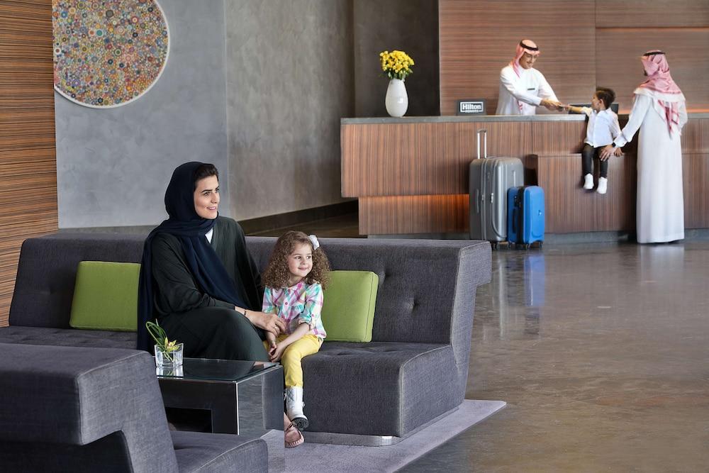 Hilton Riyadh Hotel & Residences - Lobby