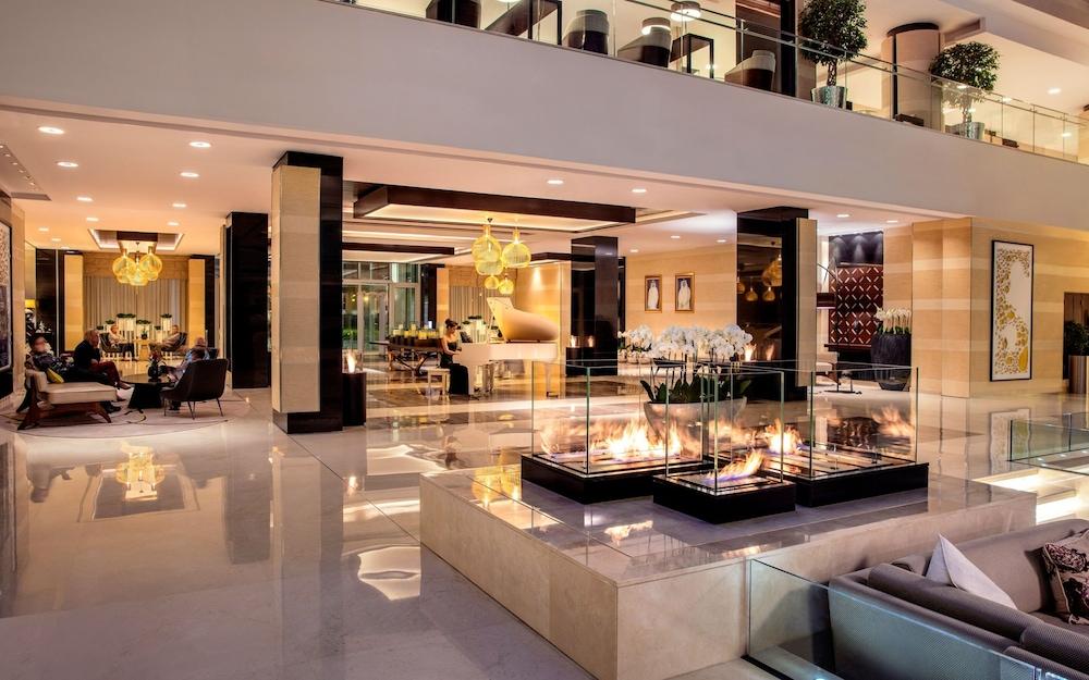 حياة ريجنسي أوريكس الدوحة - Lobby Lounge