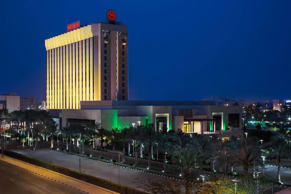 Sheraton Dammam Hotel & Convention Centre - Exterior