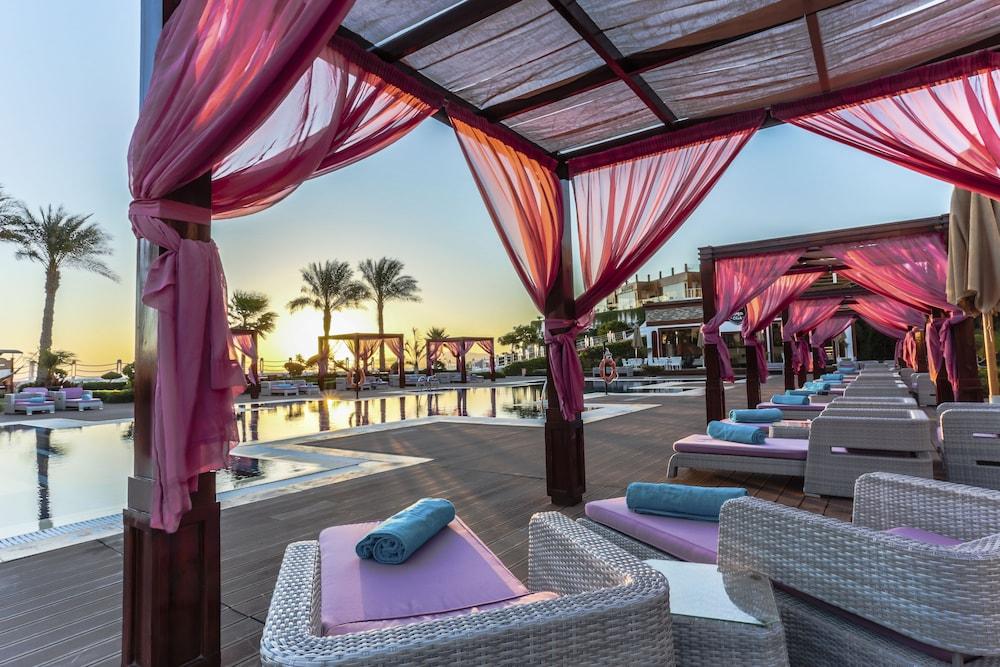 SUNRISE Arabian Beach Resort - Outdoor Pool